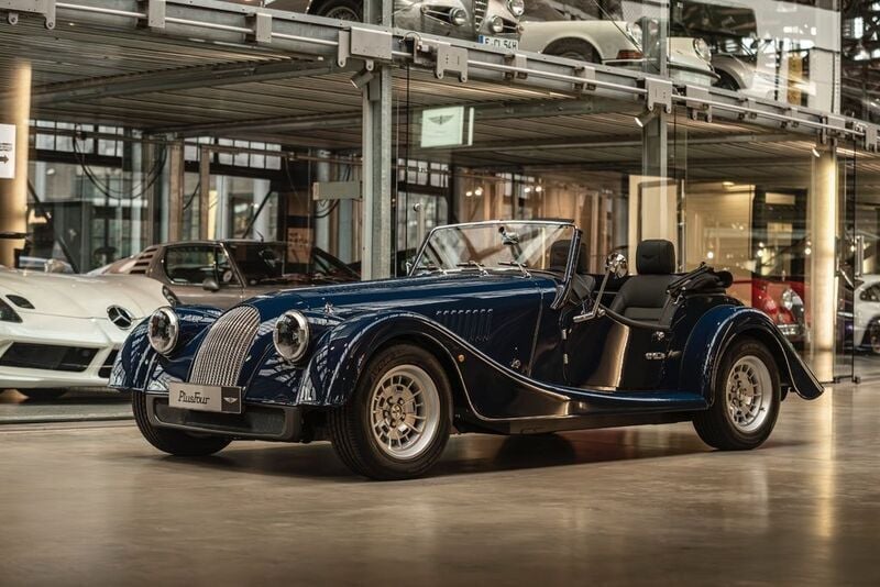 Blau Neu 2024 Morgan Plus Cabrio | 98.900 € (Superpreis) - Bild 1/4