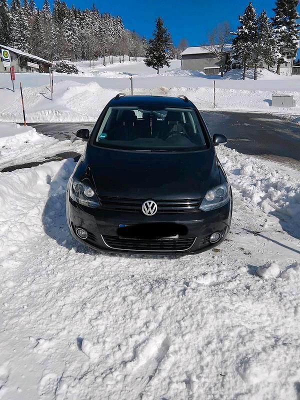 Gebraucht VW Golf VII Match 105 PS (77 kW) 2012 Schwarz Kleinwagen