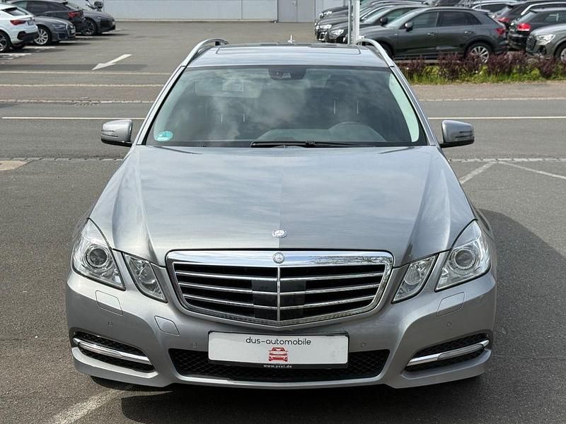 Usata Mercedes E300 252 CV (185 kW) 2011 Argento Station wagon