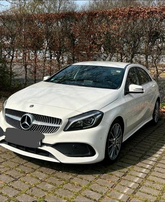 Gebraucht Mercedes A200 AMG line 2017 Weiß Kleinwagen