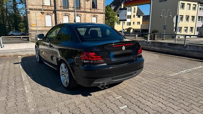 Gebraucht BMW 118 Coupé M Sport 143 PS (105 kW) 2010 Schwarz Coupé