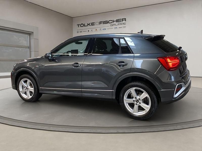 Gebraucht Audi Q2 S-Line 150 PS (110 kW) 2025 Daytonagrau perleffekt SUV