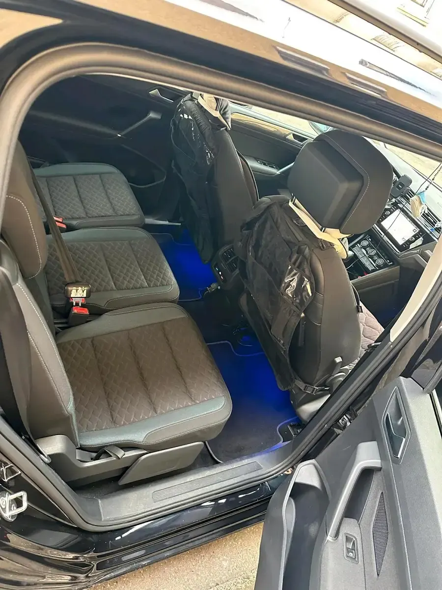 Gebraucht VW Touran 150 PS (110 kW) 2019 Schwarz Van / Kleinbus