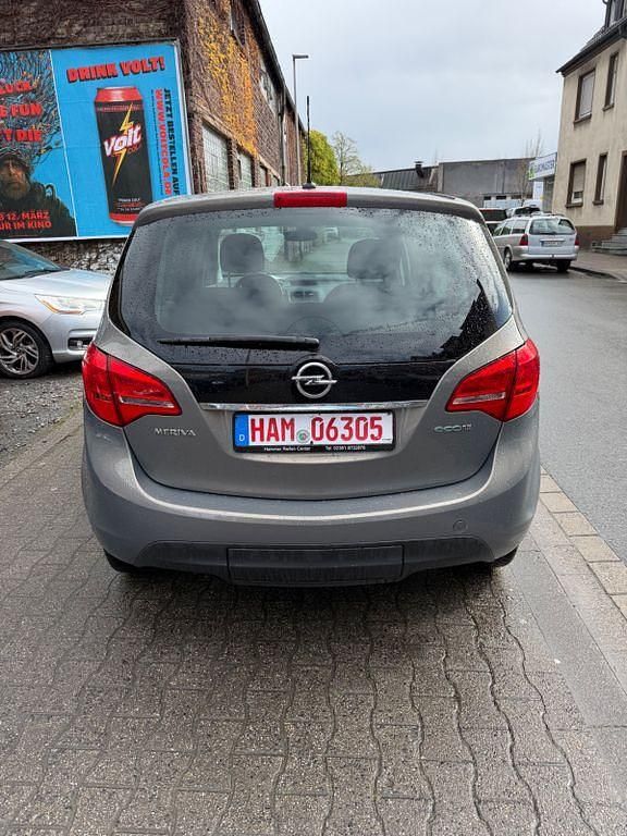 Gebraucht Opel Meriva Design Edition 120 PS (88 kW) 2011 Grau Van / Kleinbus