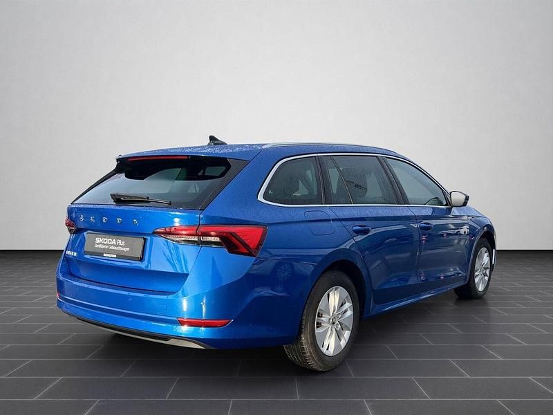 Gebraucht Skoda Octavia 150 PS (110 kW) 2024 Raceblau metallic (metallic) Limousine