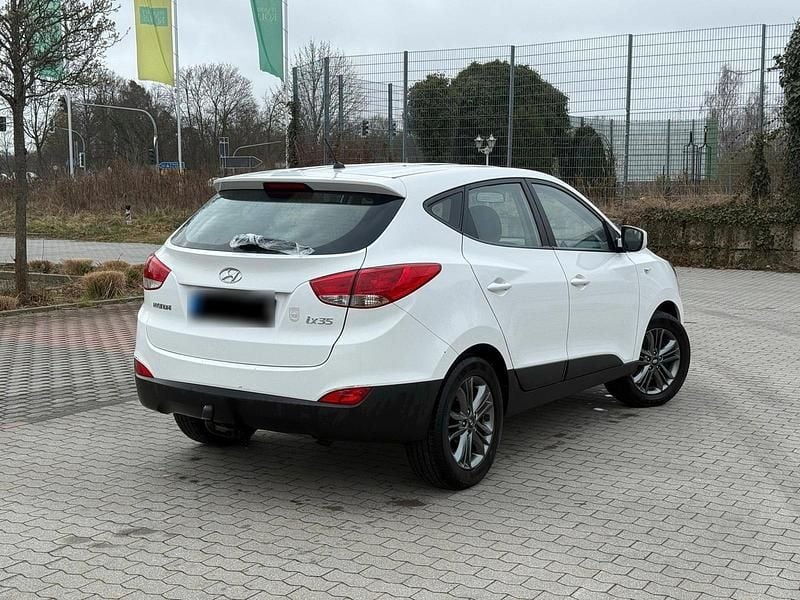 Gebraucht Hyundai Tucson 135 PS (99 kW) 2013 Weiß SUV