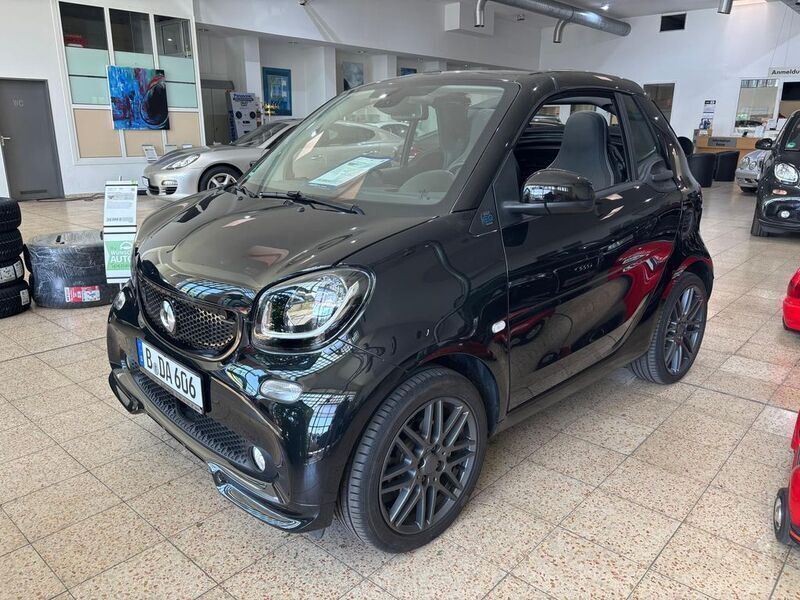 Schwarz Gebraucht 2019 Smart ForTwo Electric Drive Brabus Cabrio | 15.990 € (Fairer Preis) - Bild 1/4