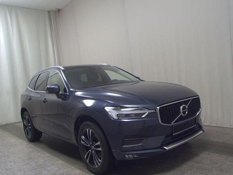 Gebraucht Volvo XC60 Momentum 150 PS (110 kW) 2020 Blau SUV