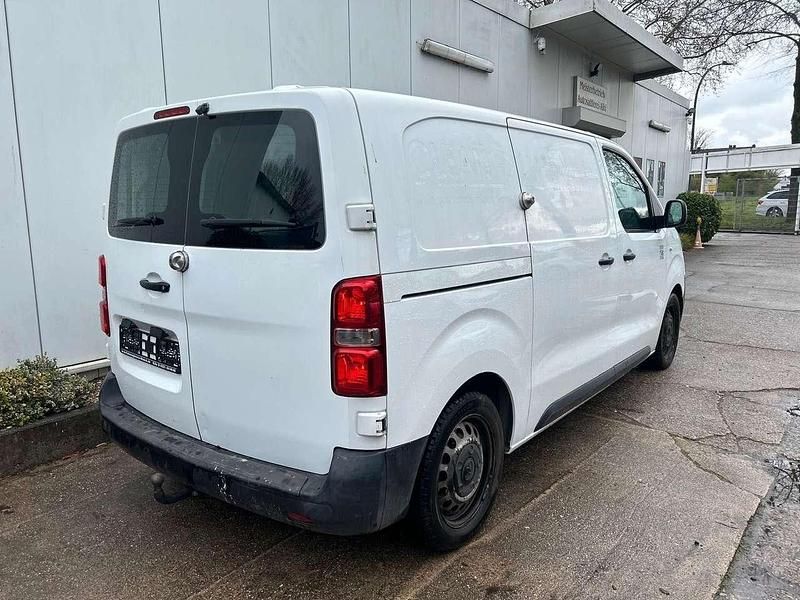 Gebraucht Toyota Proace Comfort 116 PS (85 kW) 2017 Weiß Van / Kleinbus