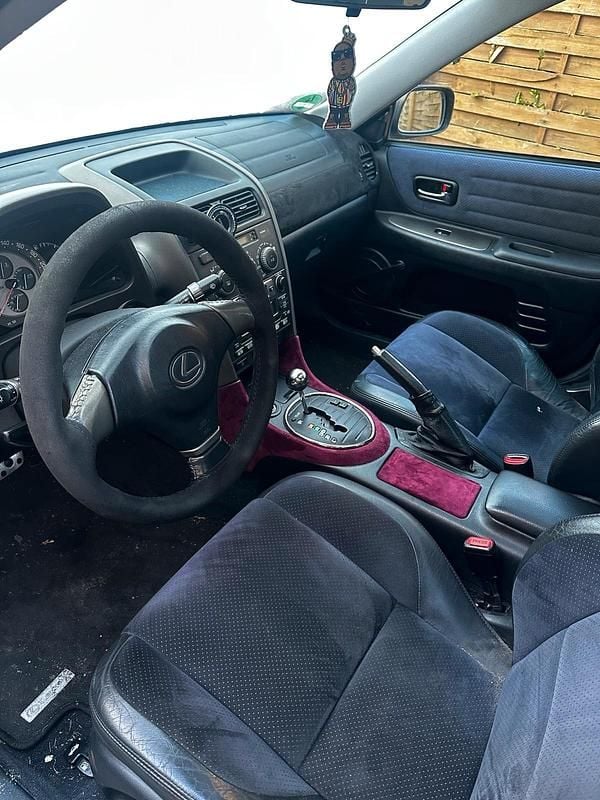 Gebraucht Lexus IS200 155 PS (114 kW) 2000 Limousine