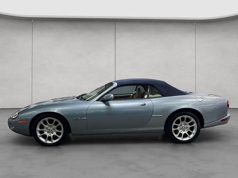 Gebraucht Jaguar XK8 284 PS (208 kW) 1998 Blau Cabrio