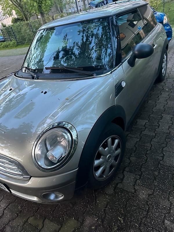 Gebraucht Mini Cooper 98 PS (72 kW) 2010 Kleinwagen