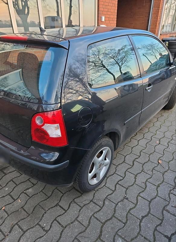 Gebraucht VW Polo 75 PS (55 kW) 2003 Schwarz Kleinwagen