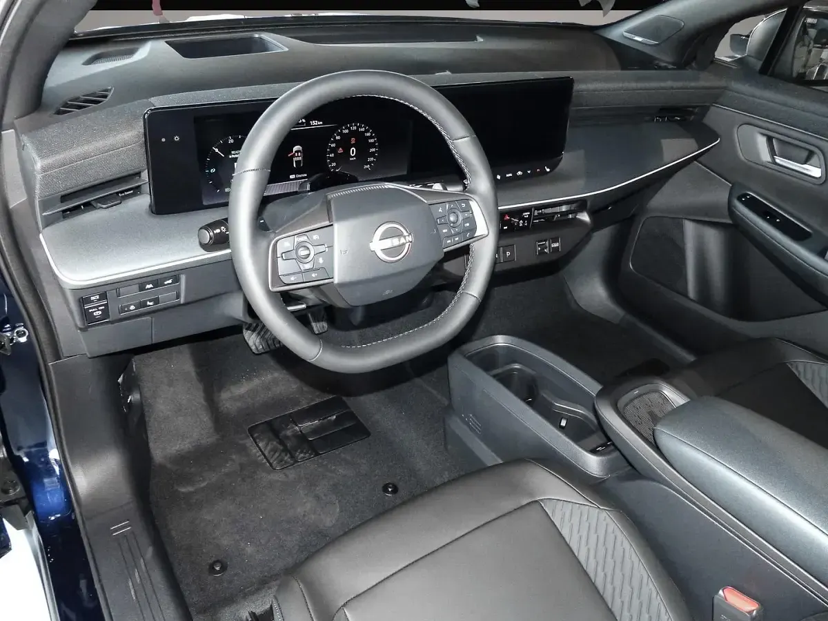 Neu Nissan Leaf Evolve 160 kW (218 PS) 2026 Manufacturer SUV