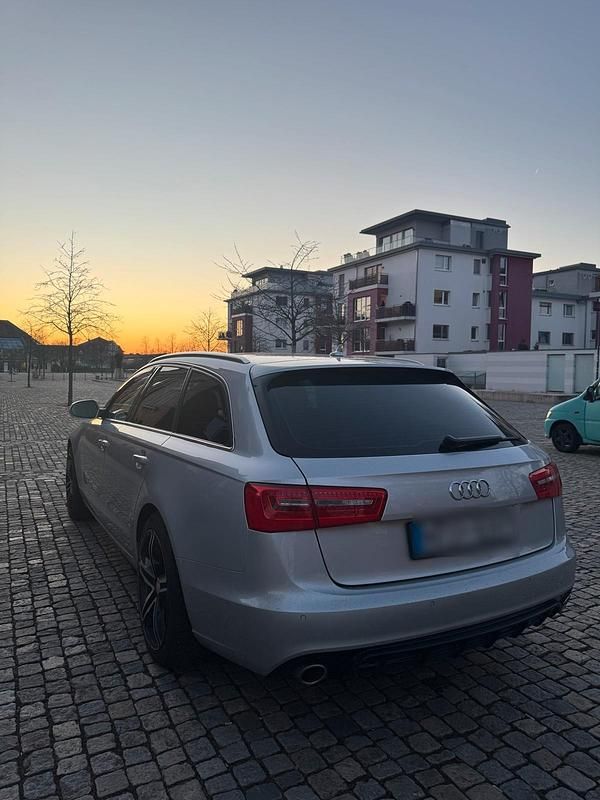 Gebraucht Audi A6 204 PS (150 kW) 2012 Grau Kombi