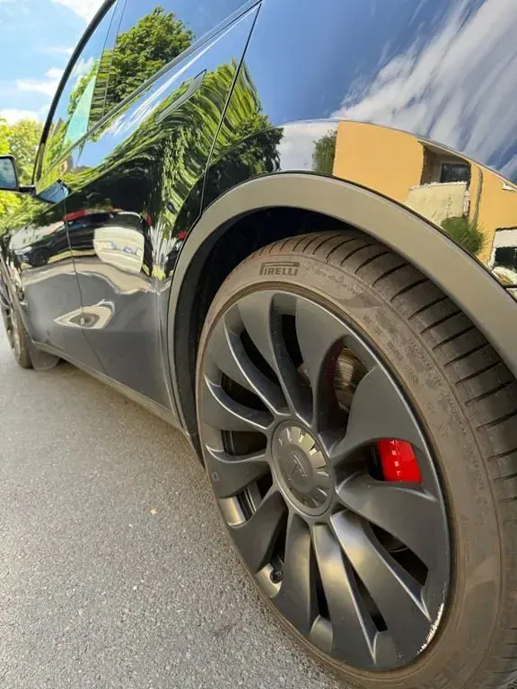 Gebraucht Tesla Model Y Performance 392 kW (534 PS) 2024 Schwarz SUV