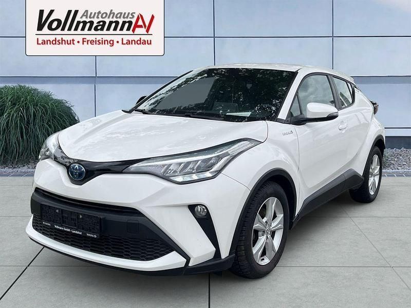 Schneeweiß Gebraucht 2022 Toyota C-HR SUV | 21.850 € (Fairer Preis) - Bild 1/4