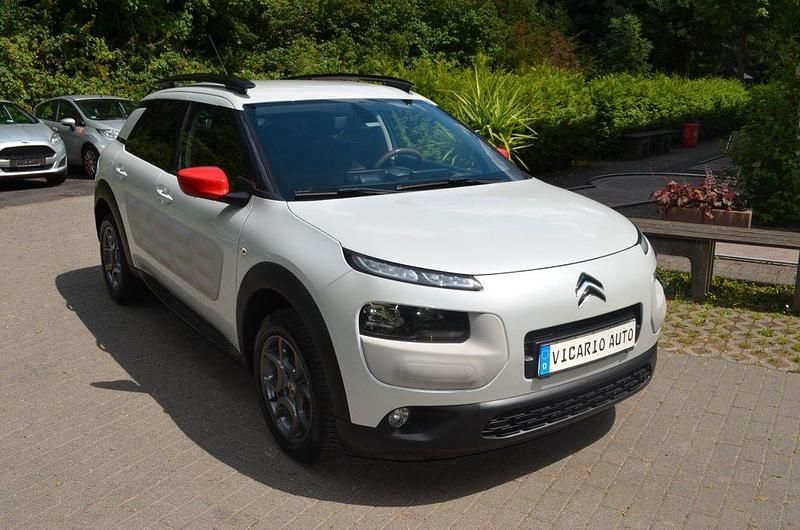 Gebraucht Citroën C4 Cactus 99 PS (72 kW) 2016 Weiß Kleinwagen