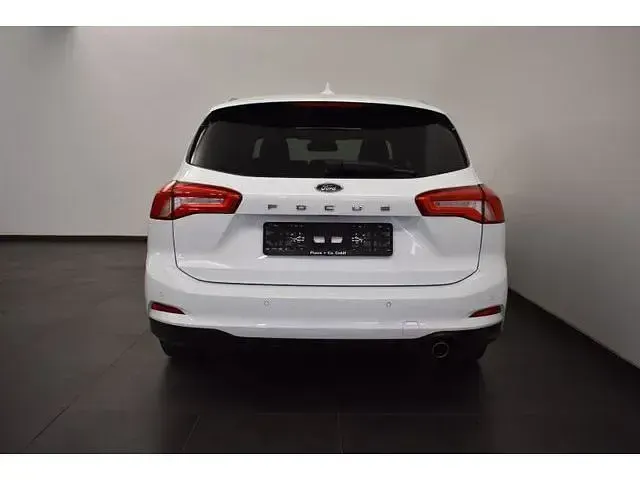 Gebraucht Ford Focus 120 PS (88 kW) 2020 Weiß Kombi
