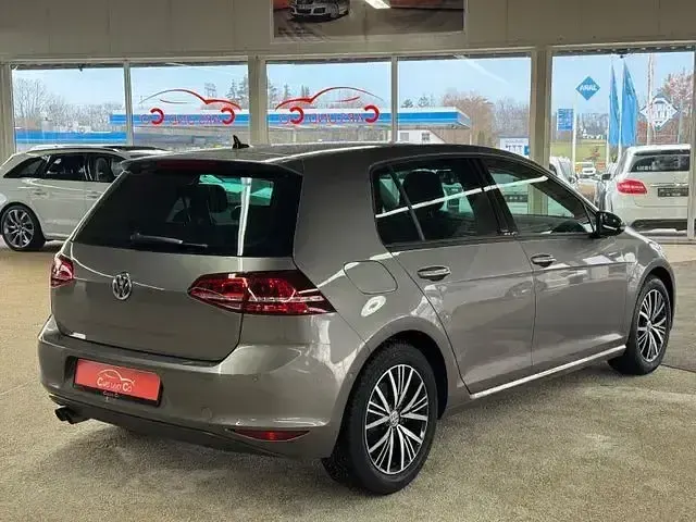 Gebraucht VW Golf VII 125 PS (91 kW) 2016 Grau Limousine