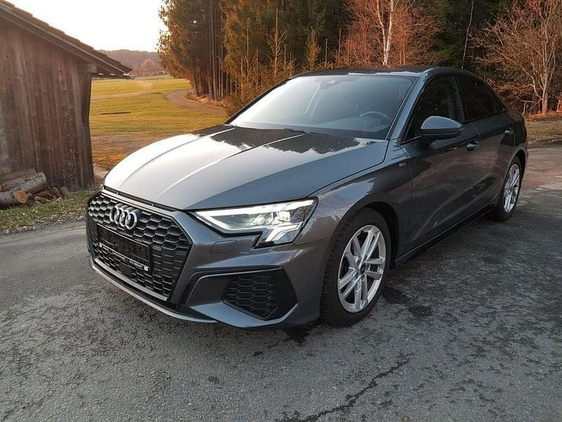 Gebraucht Audi A3 S-Line 110 PS (80 kW) 2023 Grau Limousine