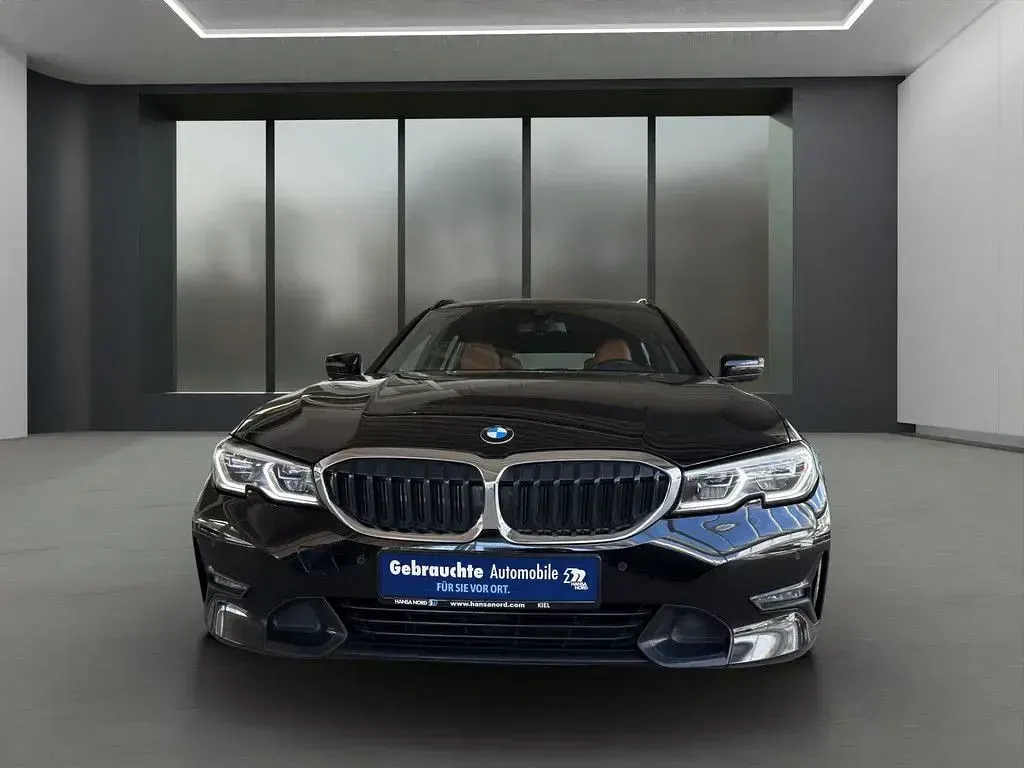 Gebraucht BMW 330 Performance 265 PS (194 kW) 2020 Schwarz Limousine