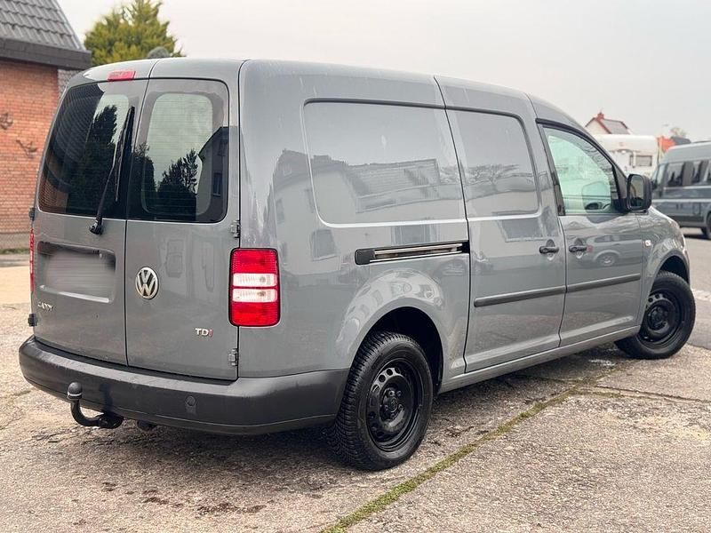 Gebraucht VW Caddy Maxi 102 PS (75 kW) 2012 Grau Van / Kleinbus