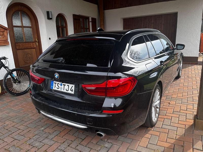 Gebraucht BMW 530 265 PS (194 kW) 2018 Schwarz Kombi