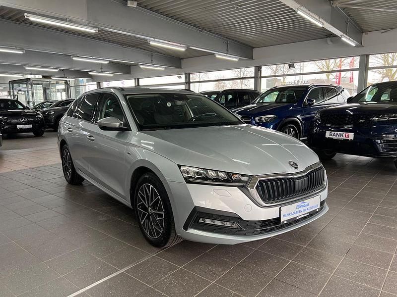 Gebraucht Skoda Octavia Clever 150 PS (110 kW) 2022 Brilliant Kombi