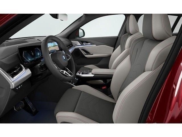 Gebraucht BMW iX2 Performance 225 kW (306 PS) 2025 Rot SUV