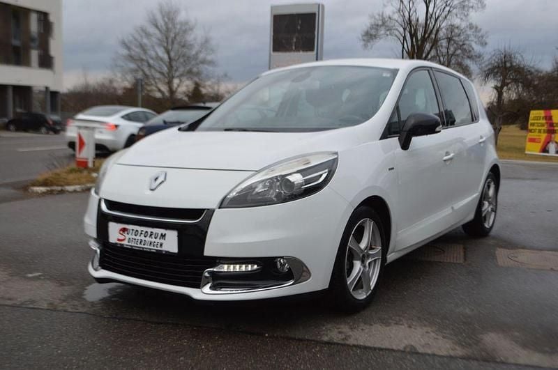 Gebraucht Renault Scénic III Bose Edition 131 PS (96 kW) 2012 Weiß Van / Kleinbus