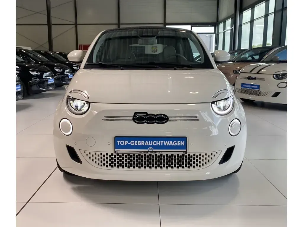 Gebraucht Fiat 500e La Prima 86 kW (118 PS) 2023 Arktis weiß) (weiss Cabrio