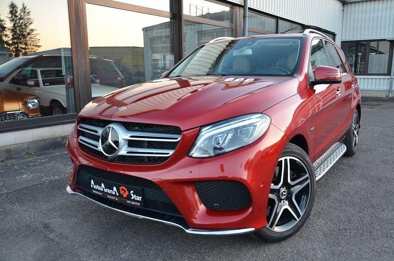 Gebraucht Mercedes GLE500 442 PS (325 kW) 2017 Rot SUV