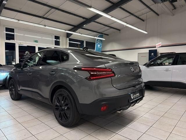 Neu Citroën C4 X 145 PS (106 kW) 2025 Grau SUV