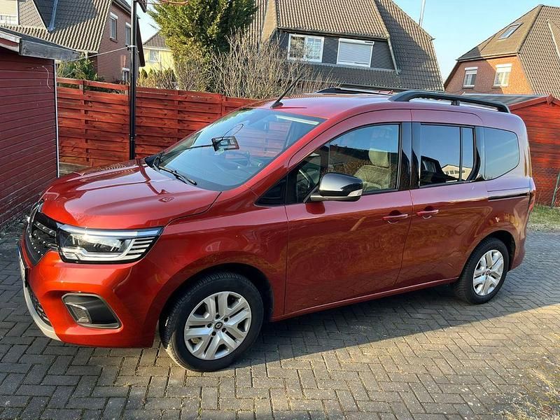 Gebraucht Renault Kangoo Techno 131 PS (96 kW) 2023 Braun Van / Kleinbus