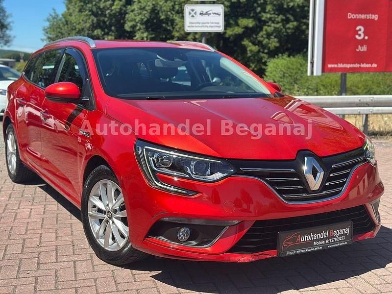 Rot Gebraucht 2017 Renault Mégane IV Intens Limousine | 7.999 € (Superpreis) - Bild 1/4