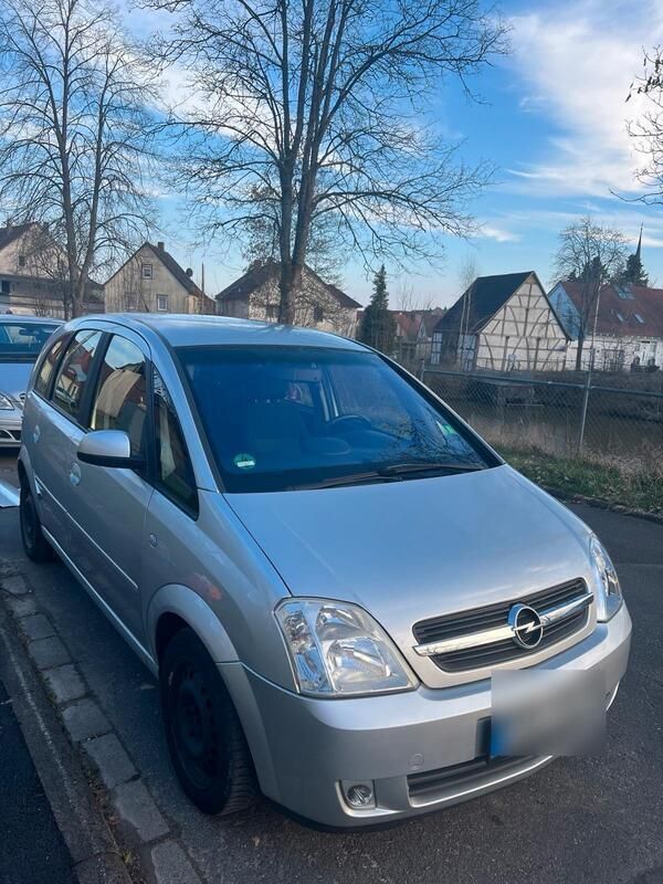 Silber Gebraucht 2003 Opel Meriva Van / Kleinbus | 1.850 € (Teuer) - Bild 1/4