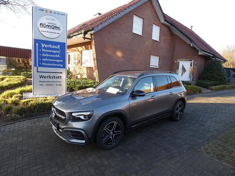 Mountaingrey Gebraucht 2025 Mercedes GLB200 AMG SUV | 43.450 € (Fairer Preis) - Bild 1/4