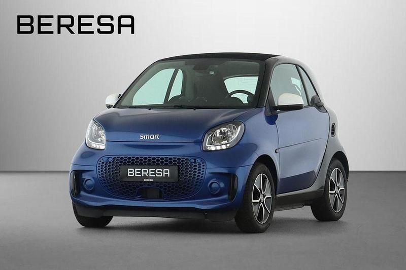 Blau Gebraucht 2021 Smart ForTwo Electric Drive Passion Coupé | 7.980 € (Guter Preis) - Bild 1/4