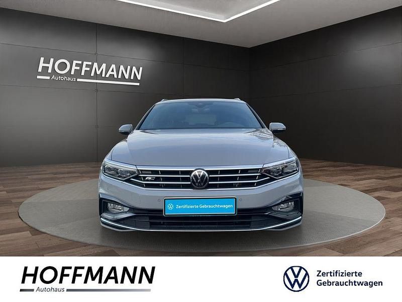 Gebraucht VW Passat Elegance 200 PS (147 kW) 2022 Grau Kombi