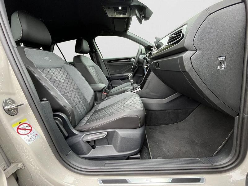 Gebraucht VW T-Roc R-line 116 PS (85 kW) 2025 Ascotgrau SUV