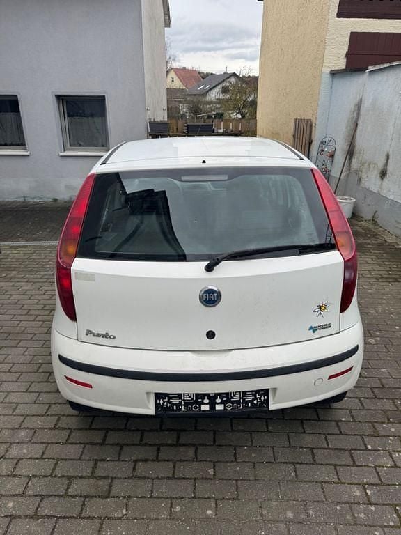 Gebraucht Fiat Punto 60 PS (44 kW) 2005 Weiß Kleinwagen