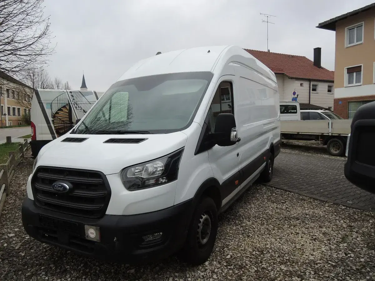 Second-hand Ford Transit 131 CP (96 kW) 2023 Alb Berlinǎ