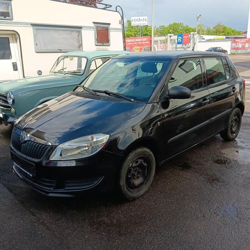 Schwarz Gebraucht 2010 Skoda Fabia Kleinwagen | 2.950 € (Guter Preis) - Bild 1/2
