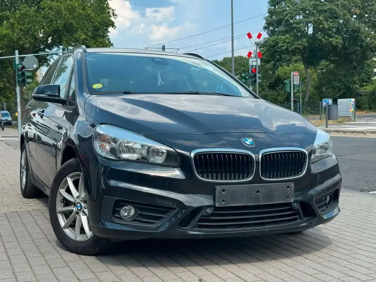Gebraucht BMW 220 190 PS (139 kW) 2015 Black sapphire metallic Van / Kleinbus