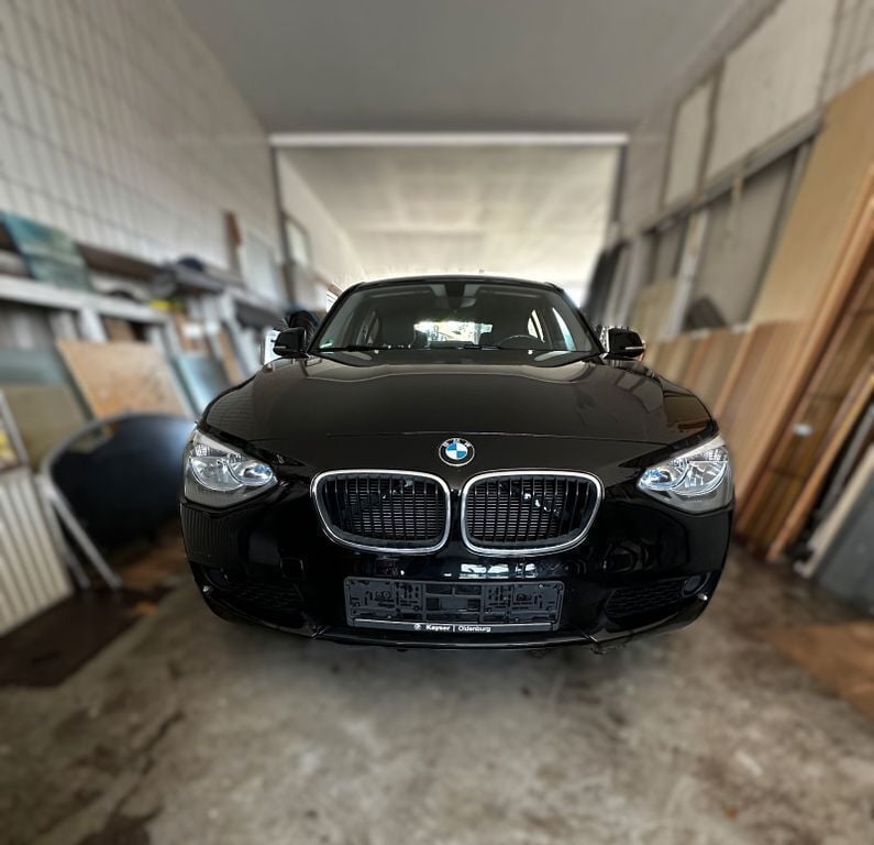 Schwarz Gebraucht 2014 BMW 116 Efficient Dynamics Kleinwagen | 7.800 € (Fairer Preis) - Bild 1/4
