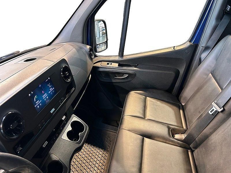 Gebraucht Mercedes Sprinter 143 PS (105 kW) 2021 Atlantisblau Van