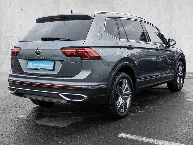 Gebraucht VW Tiguan Allspace Elegance 200 PS (147 kW) 2022 Platinum grey (metallic) SUV