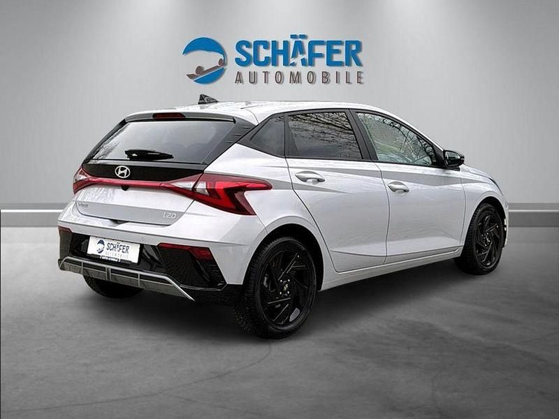 Neu Hyundai i20 Blackline 90 PS (66 kW) 2026 Lumen grey / mic Kleinwagen