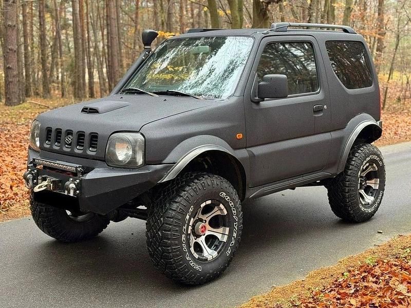 Schwarz Gebraucht 2011 Suzuki Jimny Comfort SUV | 10.000 € (Fairer Preis) - Bild 1/4